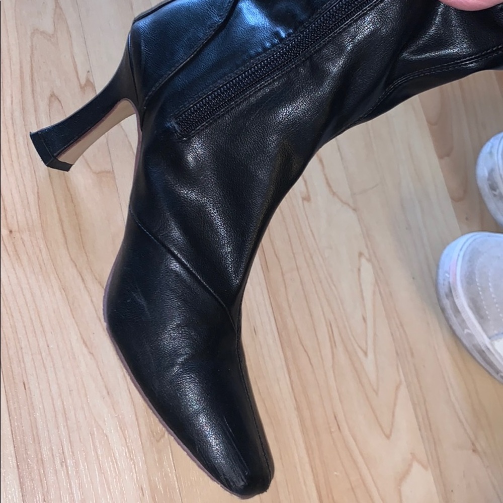 Boots - Picture 6 of 10